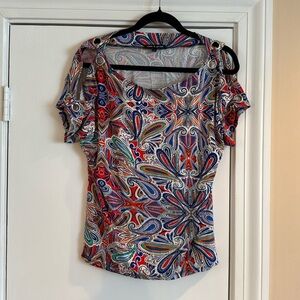 Cable & Gauge Colorful Paisley Women's Top Open shoulder. Size M Great condition